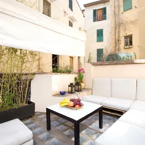 Loft Silent Terrace 8 Minutes Duomo Apartamento